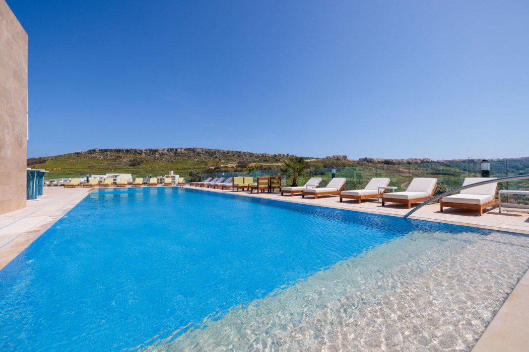 Reef Hotel & Spa 60/87