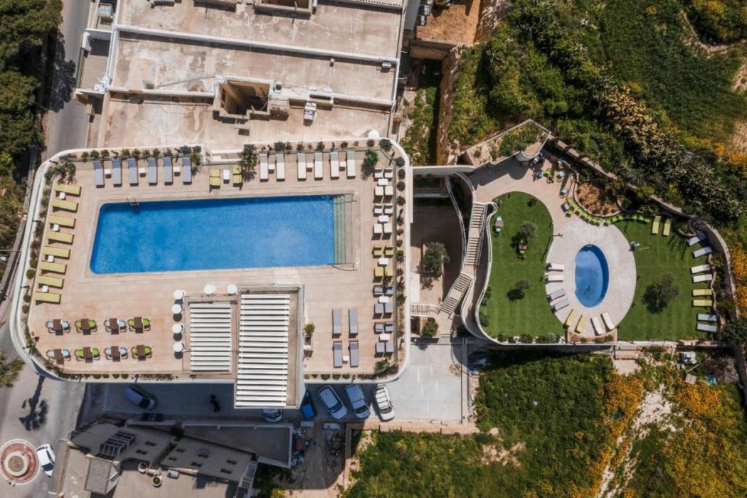 Reef Hotel & Spa 59/87