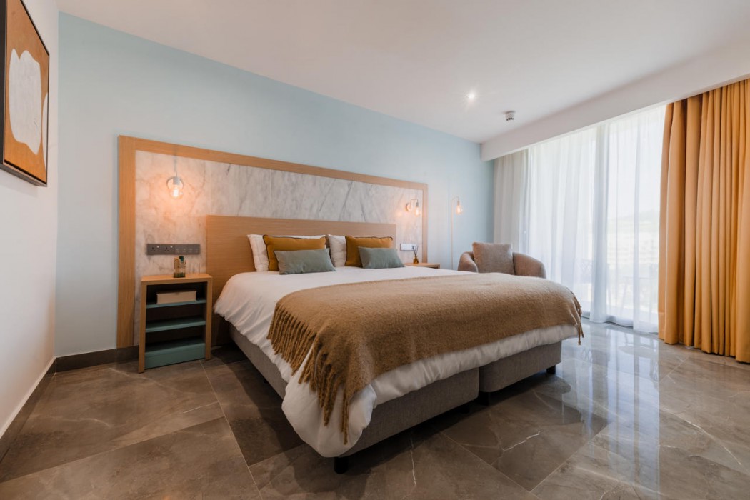 Reef Hotel & Spa 19/87