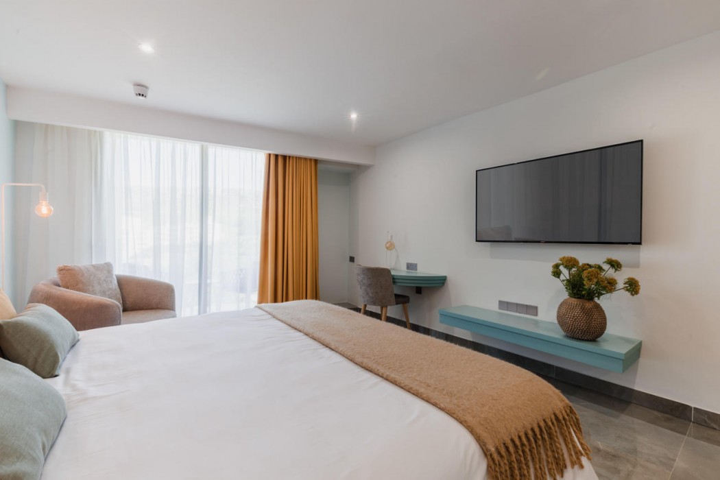 Reef Hotel & Spa 21/87