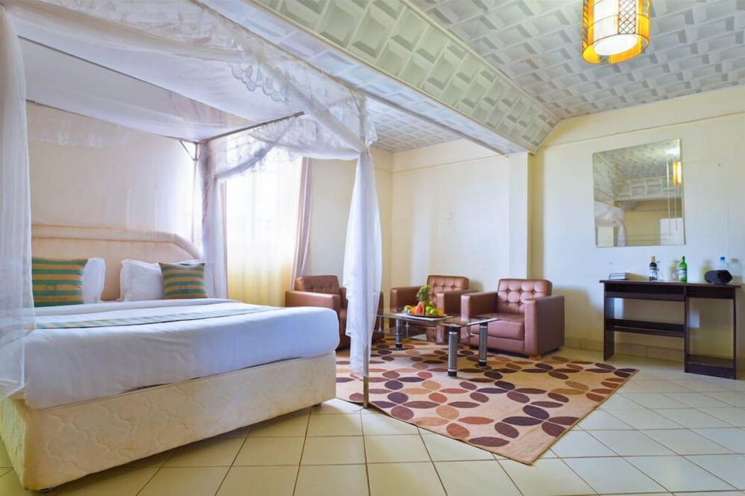 Hotel Nokras Muranga 7/55