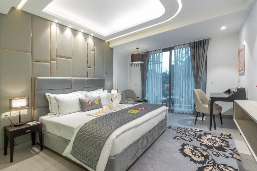 Mastiff Select Mandavya Dharamkot, McLeodganj 10/61