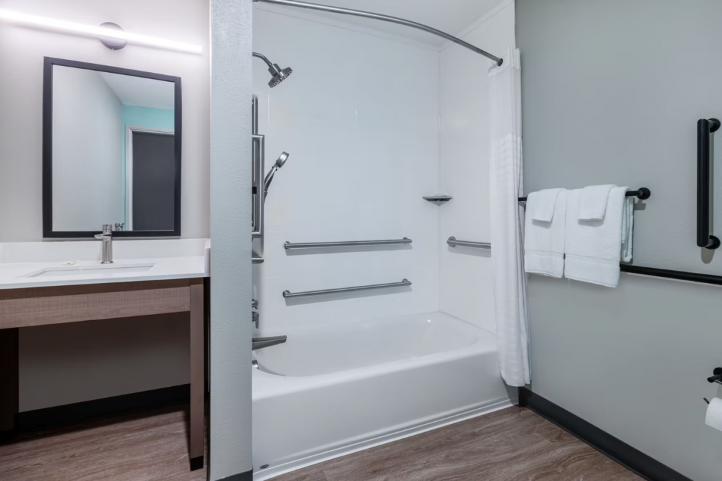 ECHO Suites Extended Stay by Wyndham Phoenix-Peoria/Glendale 29/74