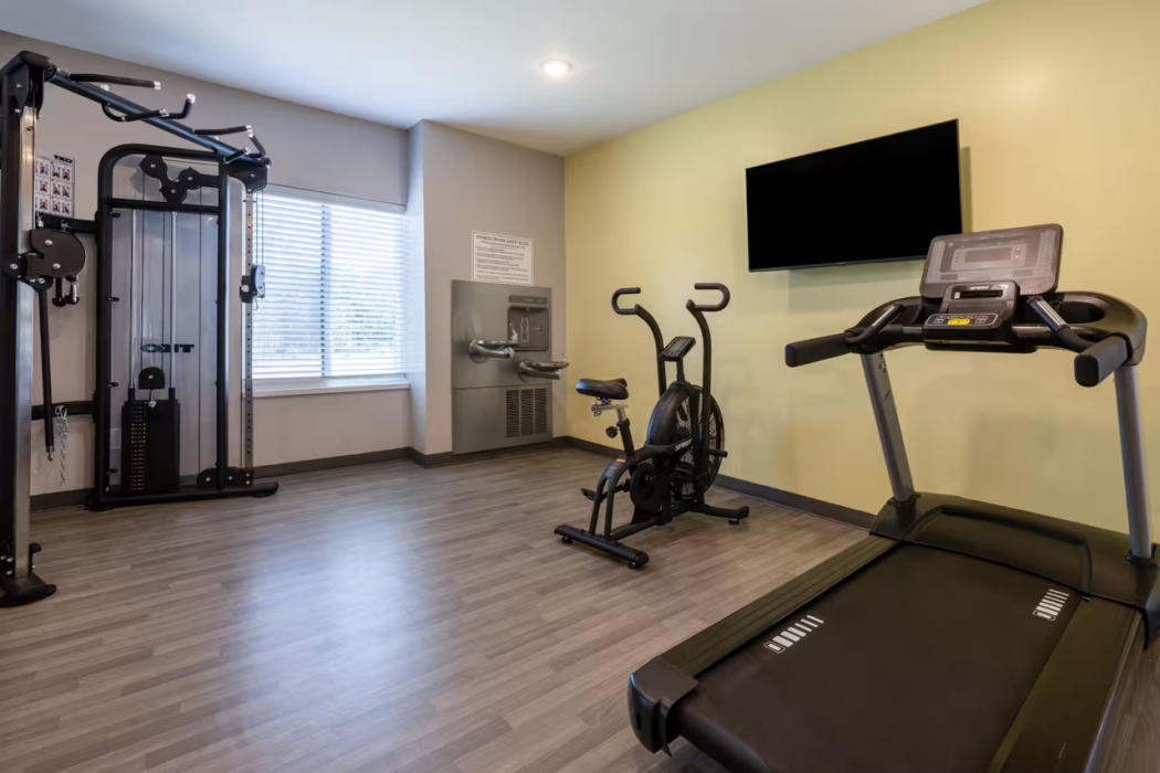 ECHO Suites Extended Stay by Wyndham Phoenix-Peoria/Glendale 46/74