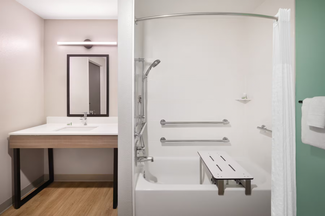 ECHO Suites Extended Stay by Wyndham Phoenix-Peoria/Glendale 26/74
