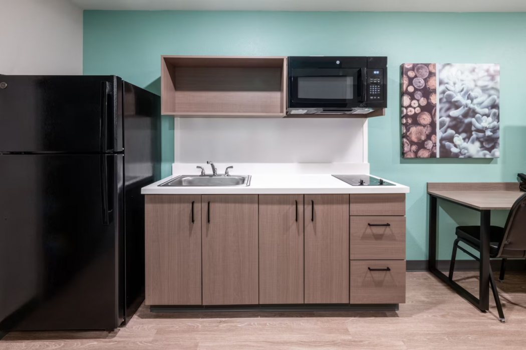 ECHO Suites Extended Stay by Wyndham Phoenix-Peoria/Glendale 20/74