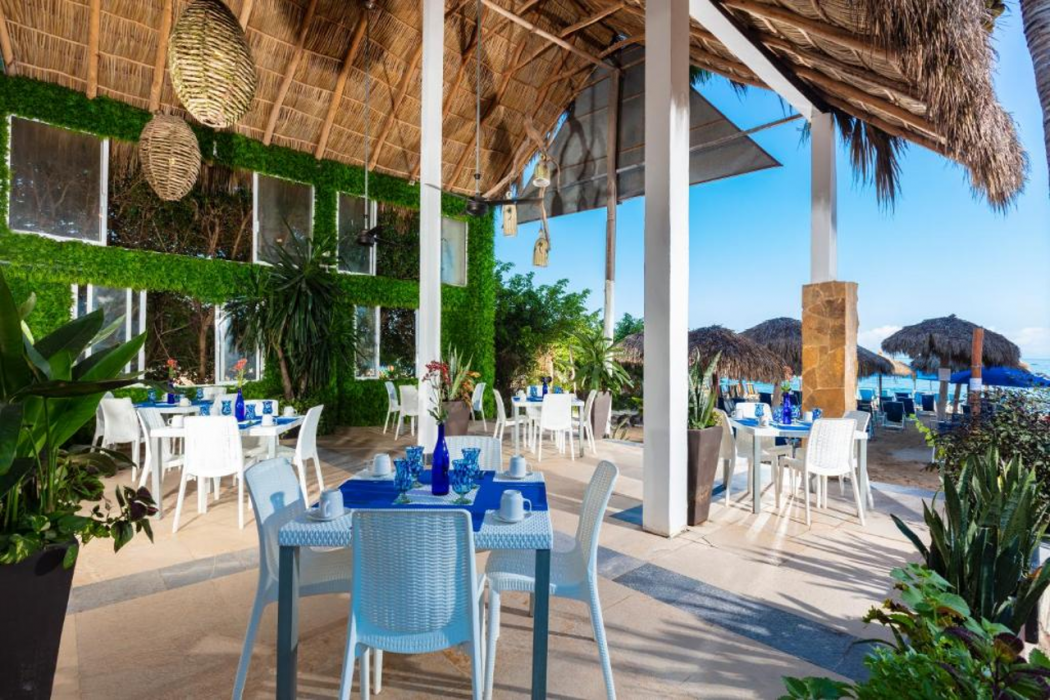 Blue Chairs Beachfront Resort 21/60