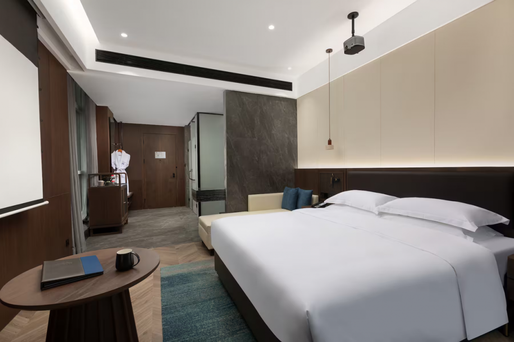 Days Hotel by Wyndham Weihai Huoju Eight Street 10/37