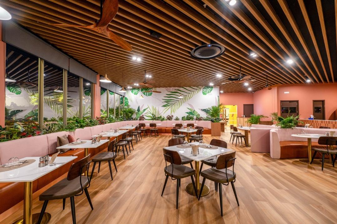 Homa Cherngtalay Phuket 40/85