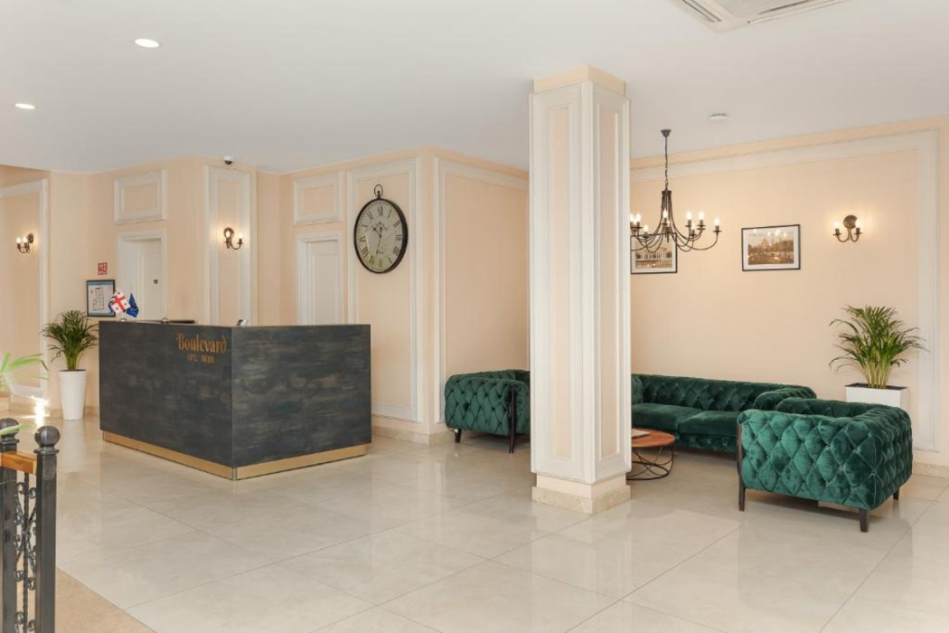 Boulevard Hotel Batumi 10/67