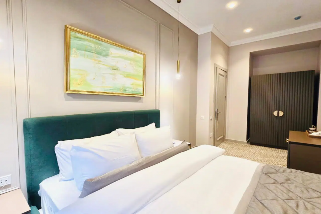 Maestro Address Hotel 13/43