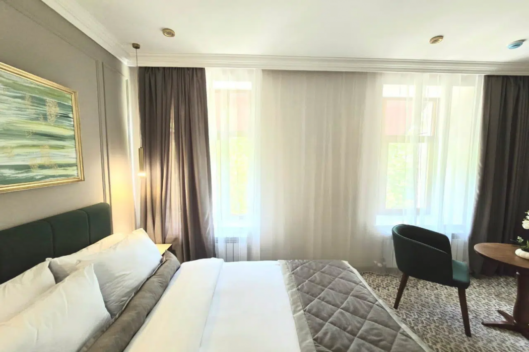 Maestro Address Hotel 14/43
