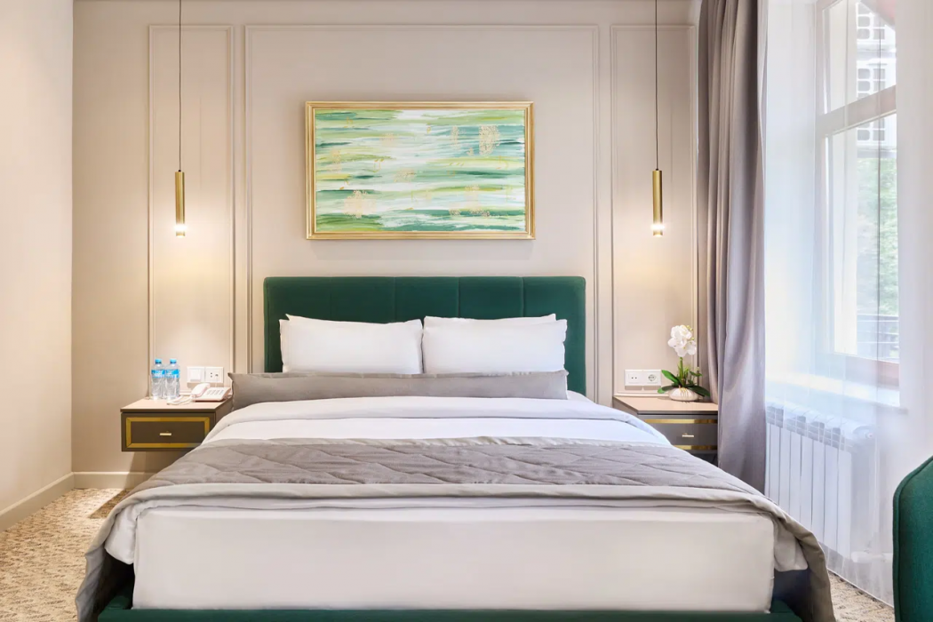 Maestro Address Hotel 5/43
