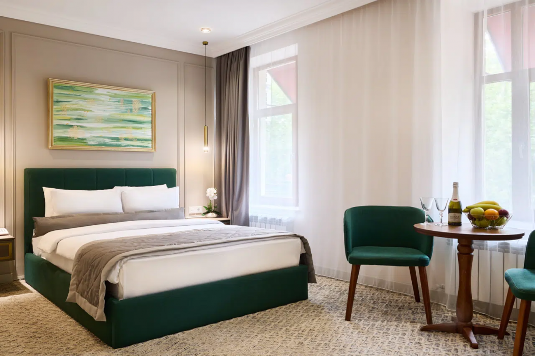 Maestro Address Hotel 6/43