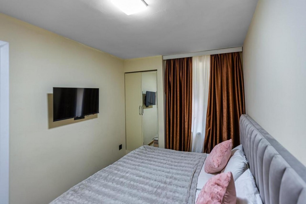 Hillside City Center Hotel 17/68
