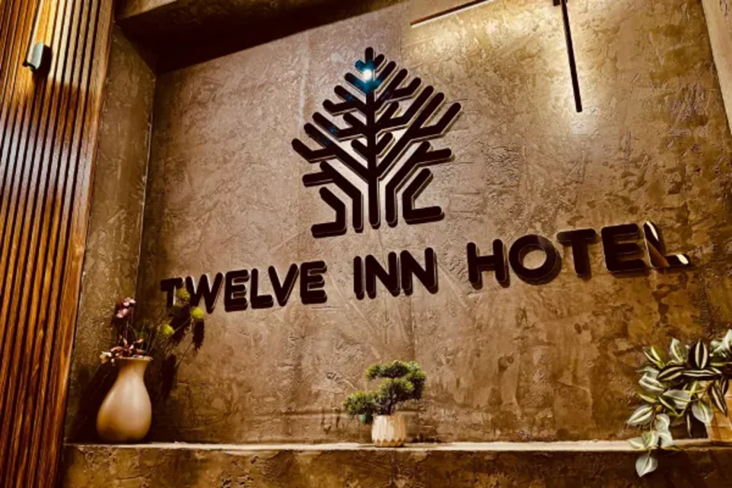 Twelve Inn Hotel 2/40