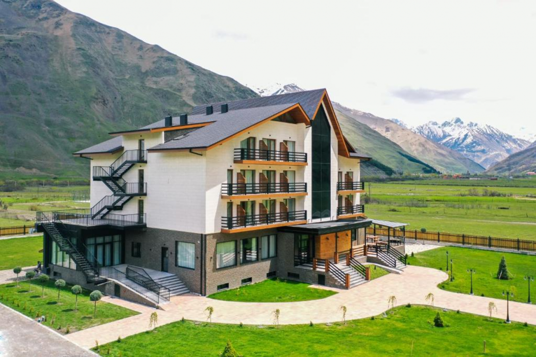 Suatis Resort Kazbegi 1/65