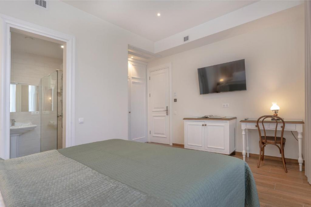 Iris Hotel Tbilisi 6/60