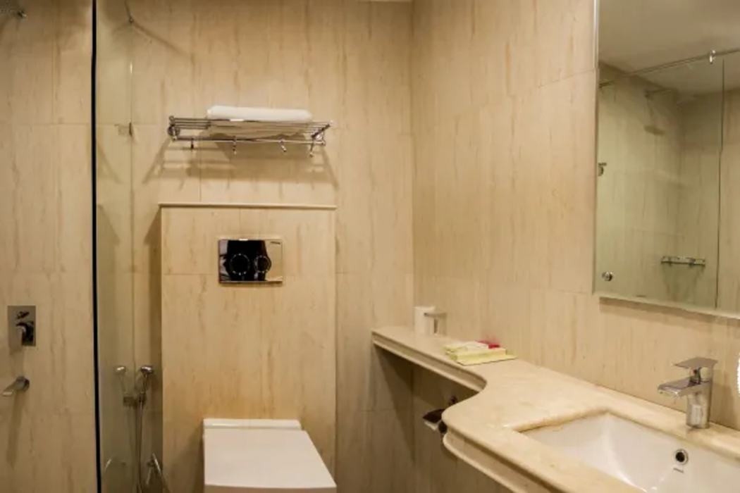 Country Inn Premier Pacific Mall Road Mussoorie 11/60