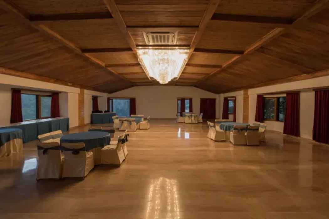 Country Inn Premier Pacific Mall Road Mussoorie 24/60