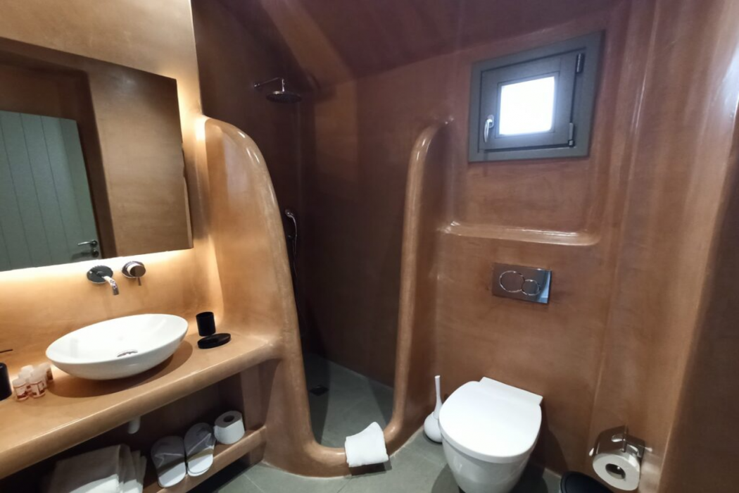 Amphitrite Suites Santorini 20/68