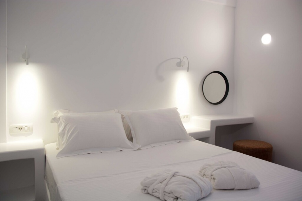 Amphitrite Suites Santorini 16/68