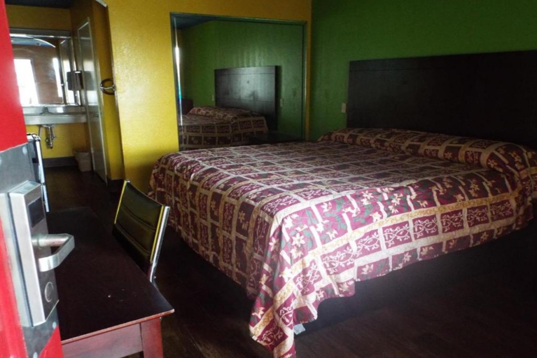 Hotel O Luxury Inn Channelview Baytown I-10 7/56
