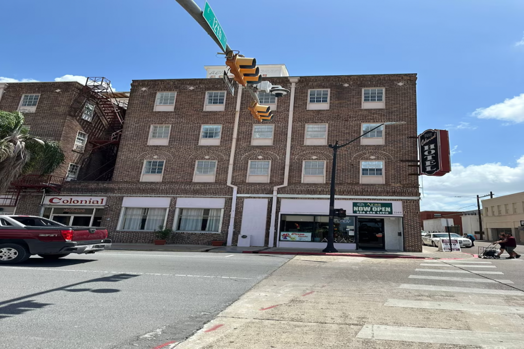 OYO Hotel Colonial image