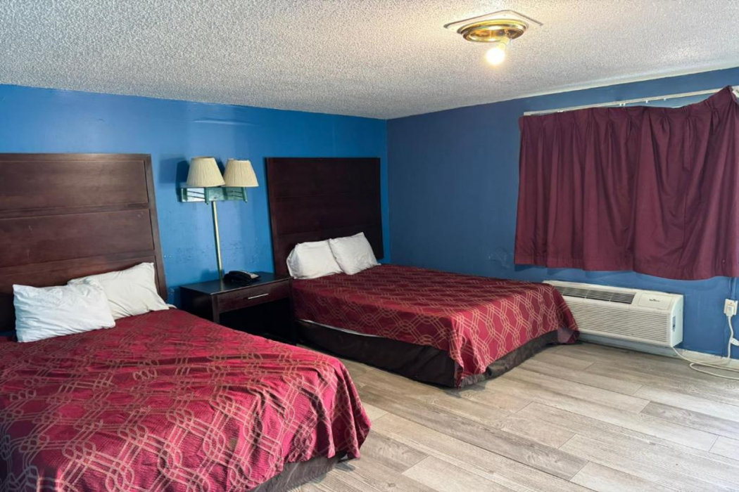 Holiday Motel by Belvilla Cleveland, TN 14/44