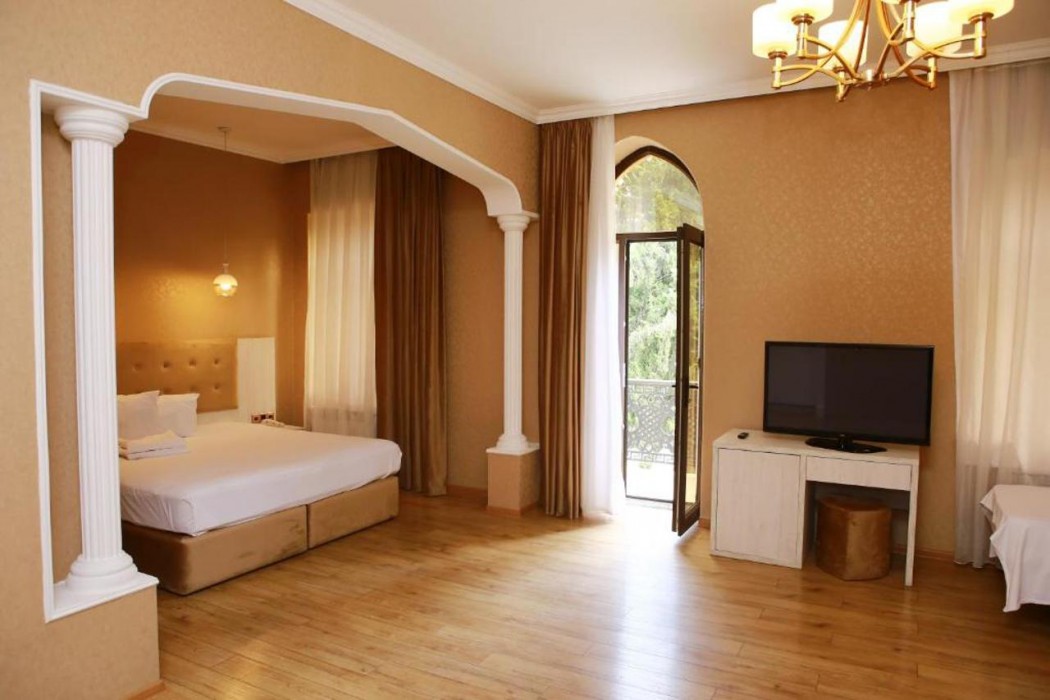 Deluxe Hotel Ganja 13/55
