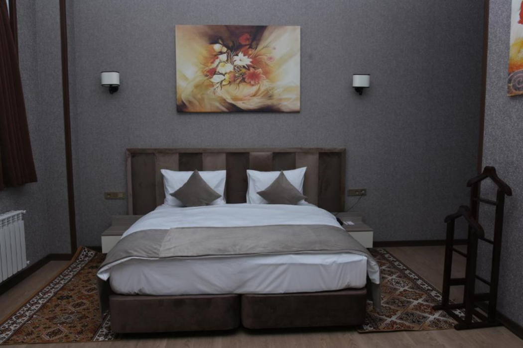 Nakhchivan Palace Hotel 11/25