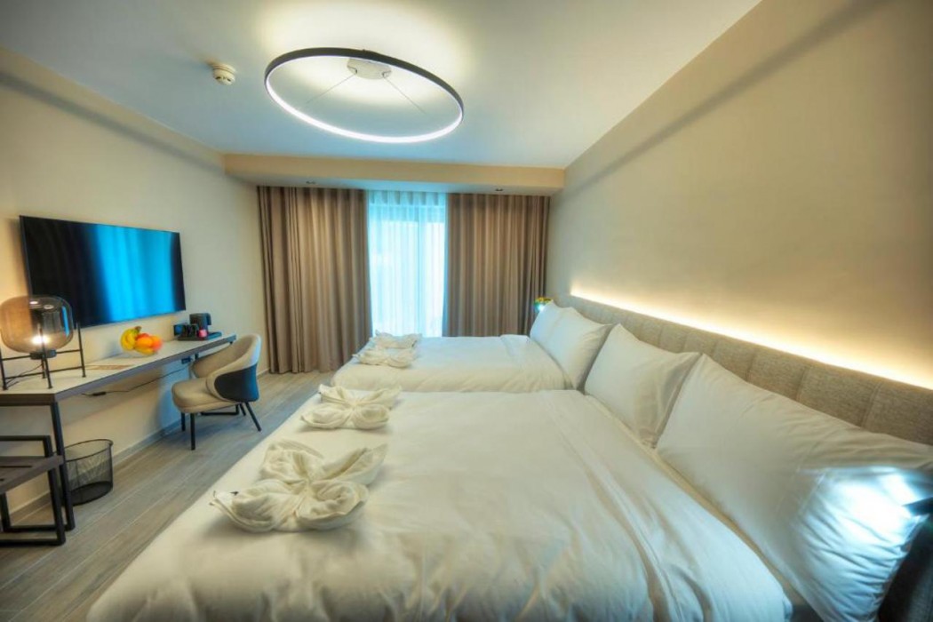 Aste Hotel 9/59