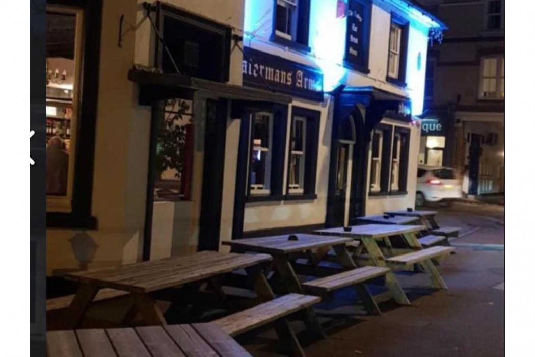 OYO The Watermans Arms Hershem in ELMBRIDGE