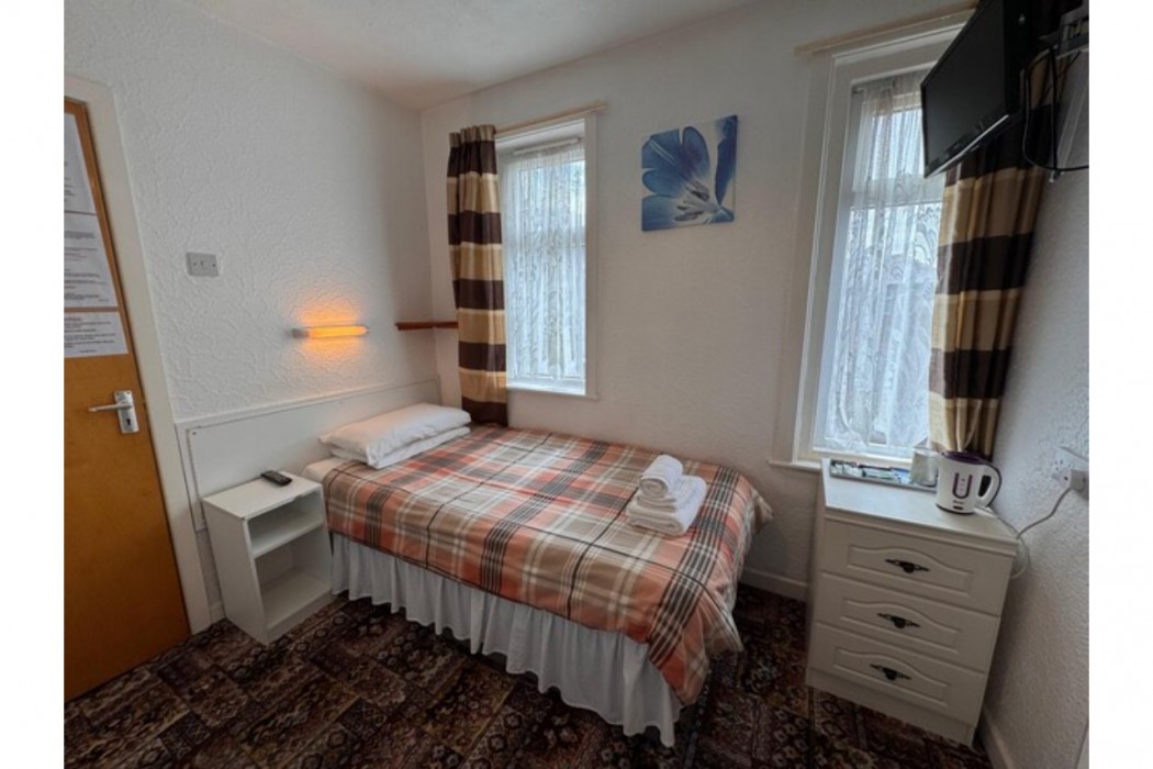 RideSide Hotel, next to Pleasure Beach Blackpool 12/65