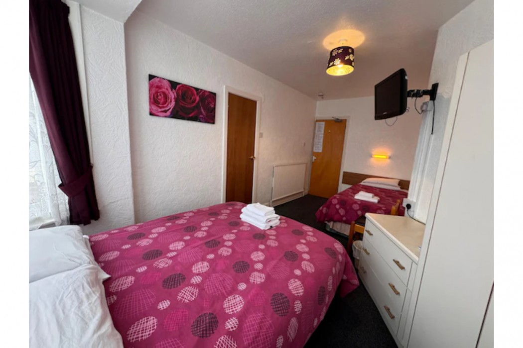 RideSide Hotel, next to Pleasure Beach Blackpool 11/65