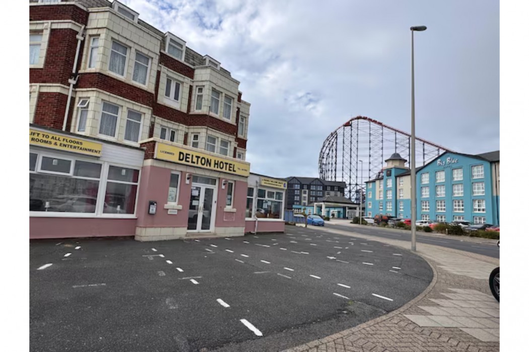 RideSide Hotel, next to Pleasure Beach Blackpool in BLACKPOOL