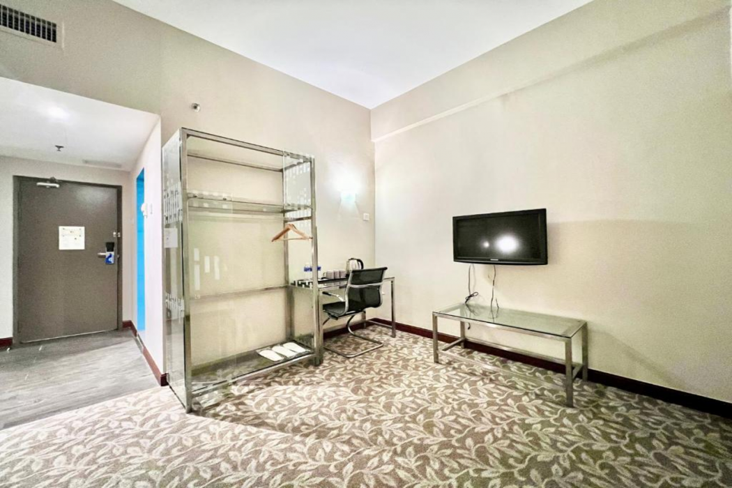 Kingston Hotel 10 @ Bukit Jalil 19/61