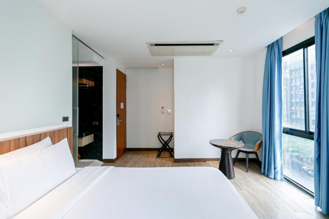 Uno Express Asoke Sukhumvit Bangkok 26/67