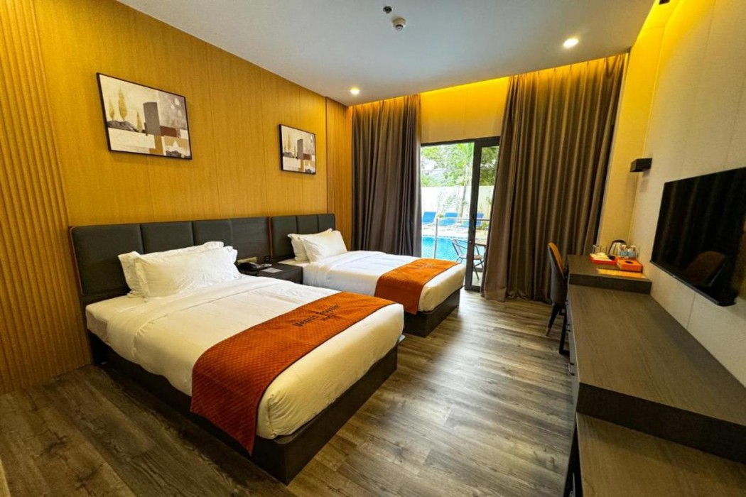 Venus Royale Hotel 18/63