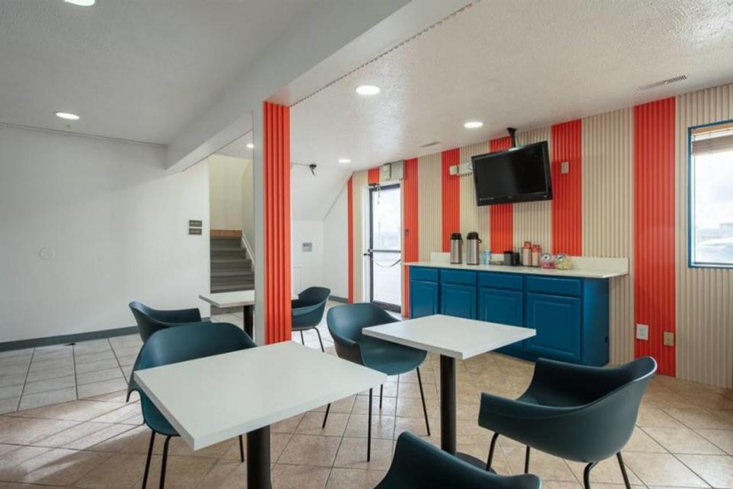 Studio6 Limon, CO – I-70 8/8