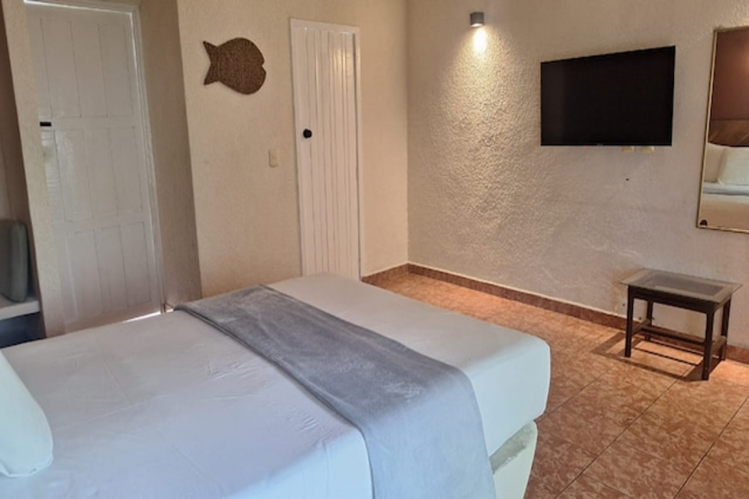 OYO Hotel Rolovi Cancun 10/60