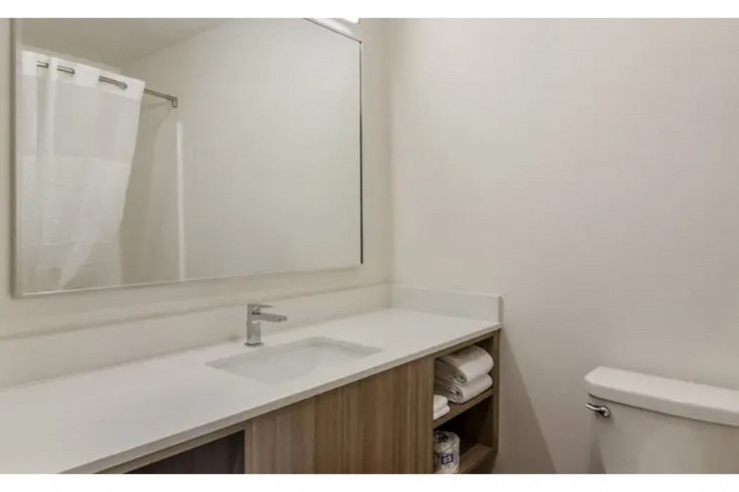 WoodSpring Suites Tacoma - Lakewood 4/16