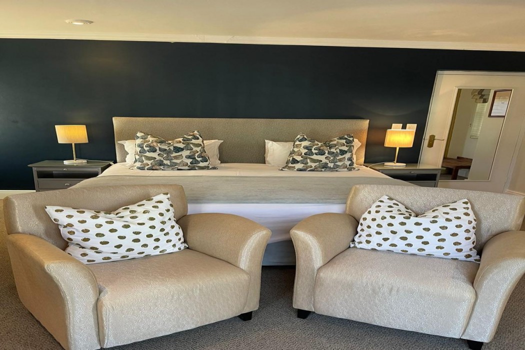 Plumwood Boutique Hotel 8/32