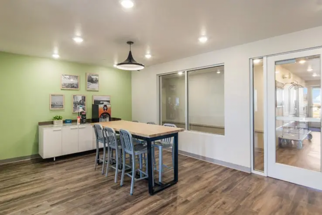 Woodspring Suites Downers Grove - Chicago 33/47