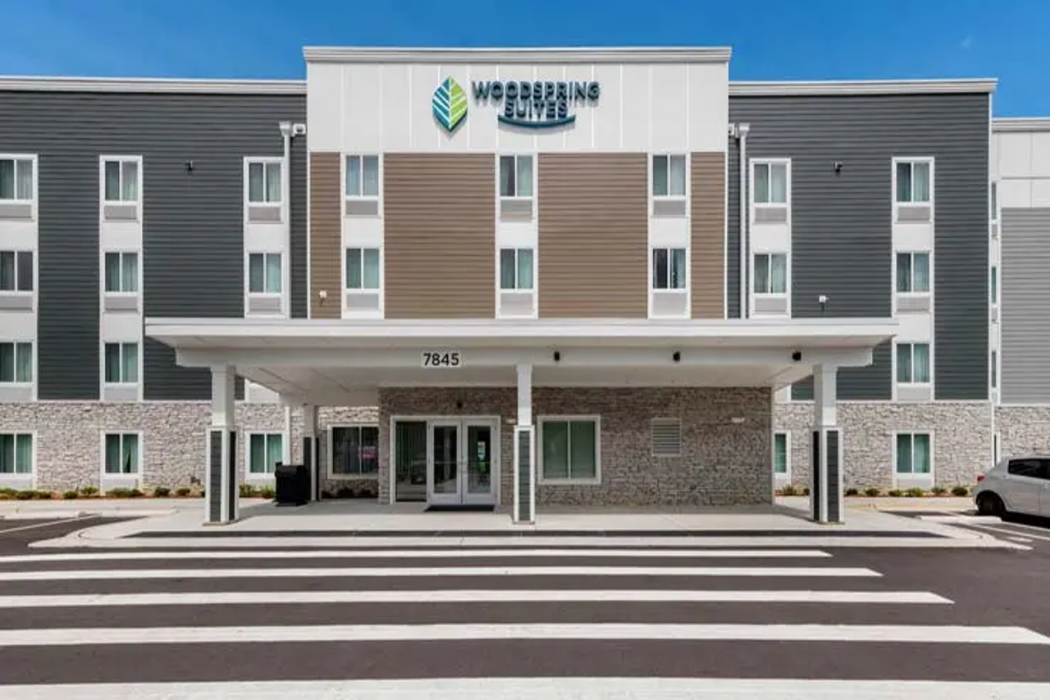 Woodspring Suites Downers Grove - Chicago 1/47