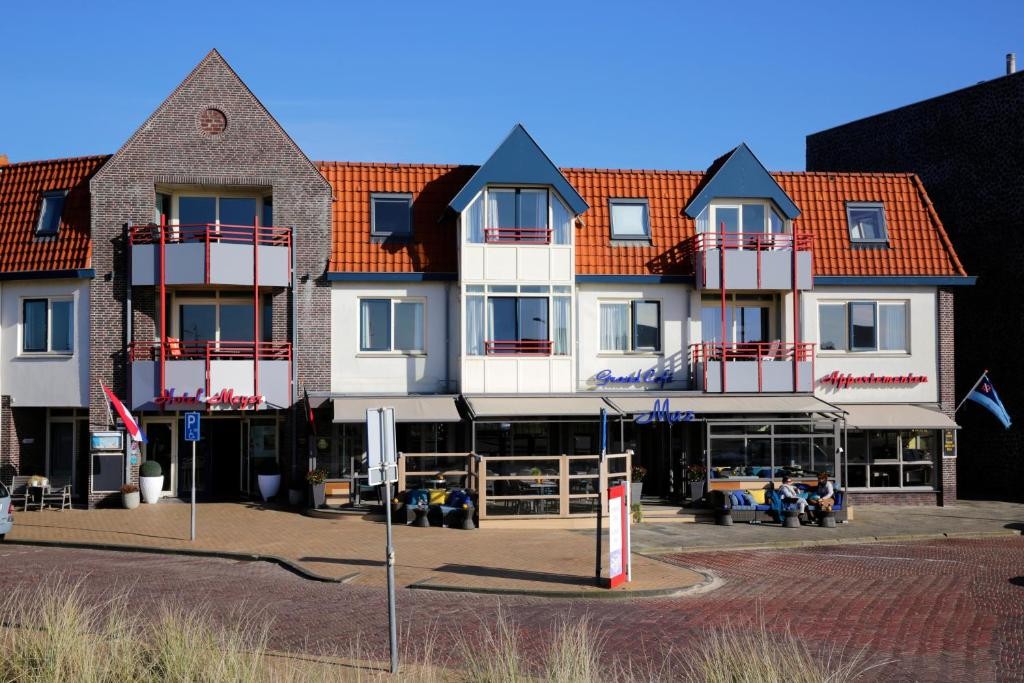 Best Western Beach Hotel Bergen aan Zee 1/44