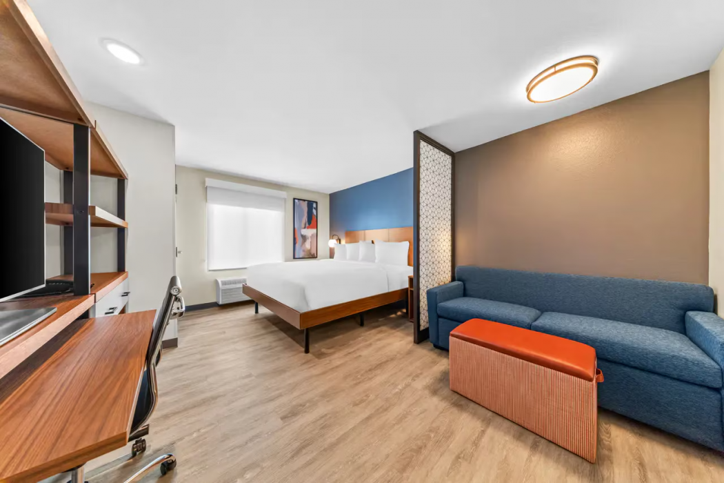 Everhome Suites Ontario Airport 10/39
