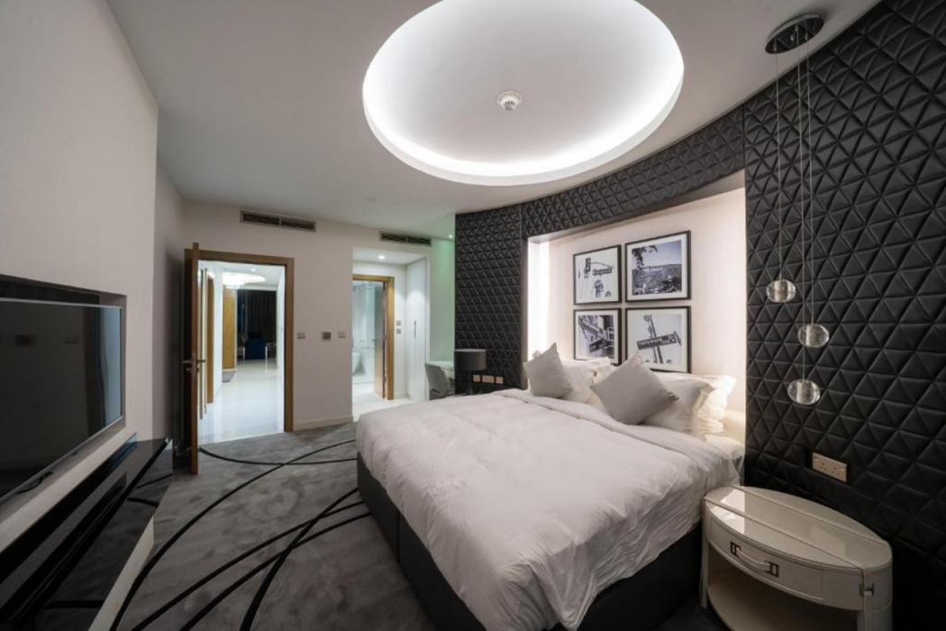 DAMAC ロイヤル 2ベッドルーム アパートメント アル・オラヤ 写真5