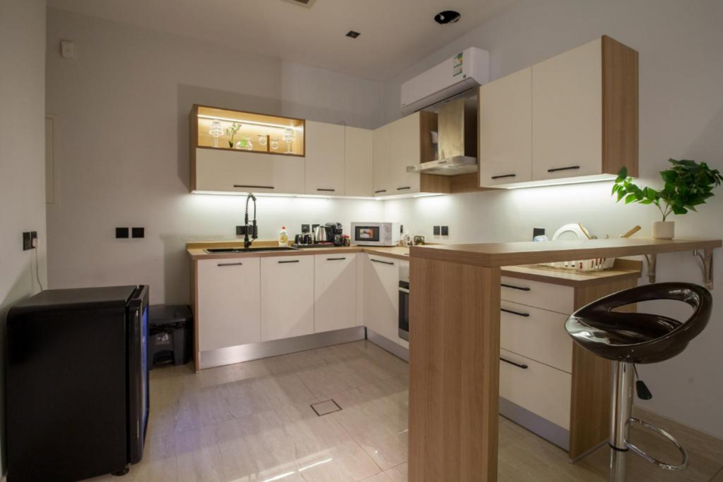Luxurious two-bedroom apartment compound Al Malqa district photo3