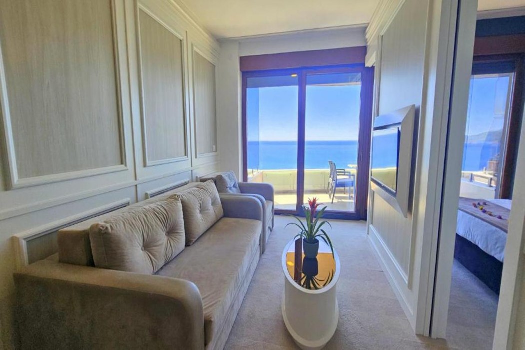 Royalis Suites 9/32